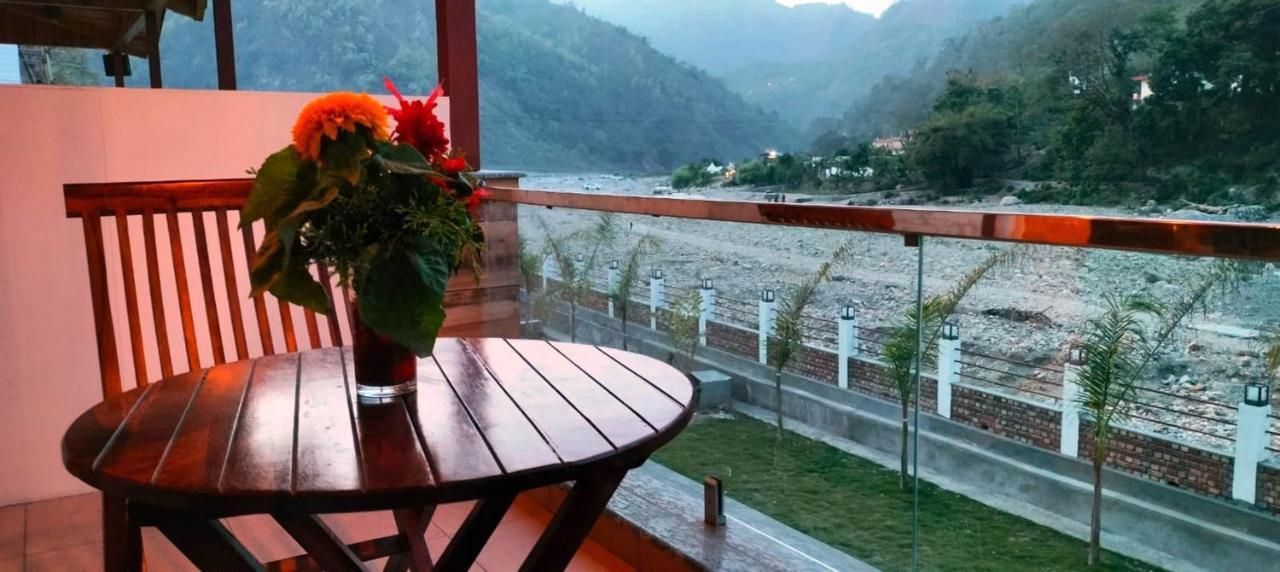 Qcent Woods Resort & Spa, Rishikesh Ngoại thất bức ảnh