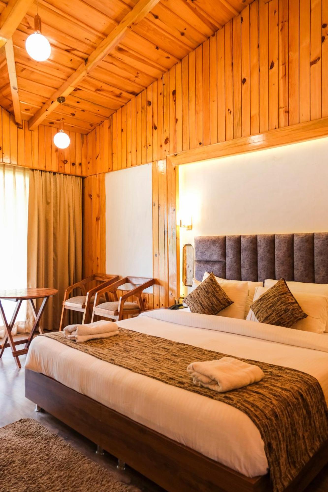Qcent Woods Resort & Spa, Rishikesh Ngoại thất bức ảnh